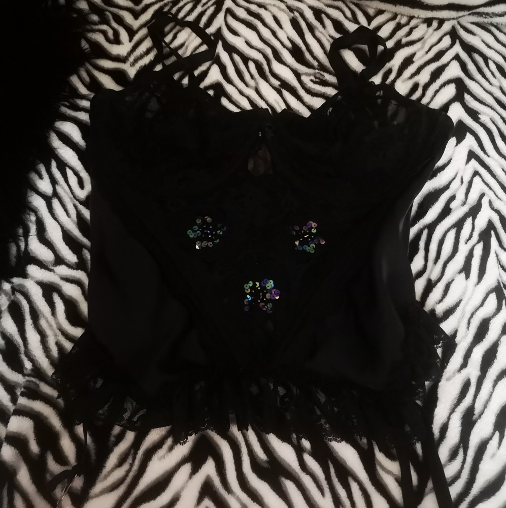 Intimate Attitude Corset - Picture 2 of 4